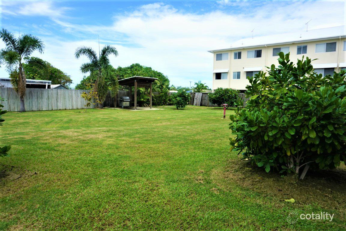 1/10 Williams St, Bowen, QLD 4805