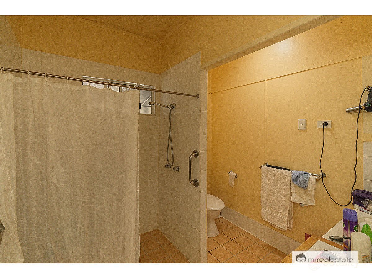 22 Pearson St, West Rockhampton, QLD 4700