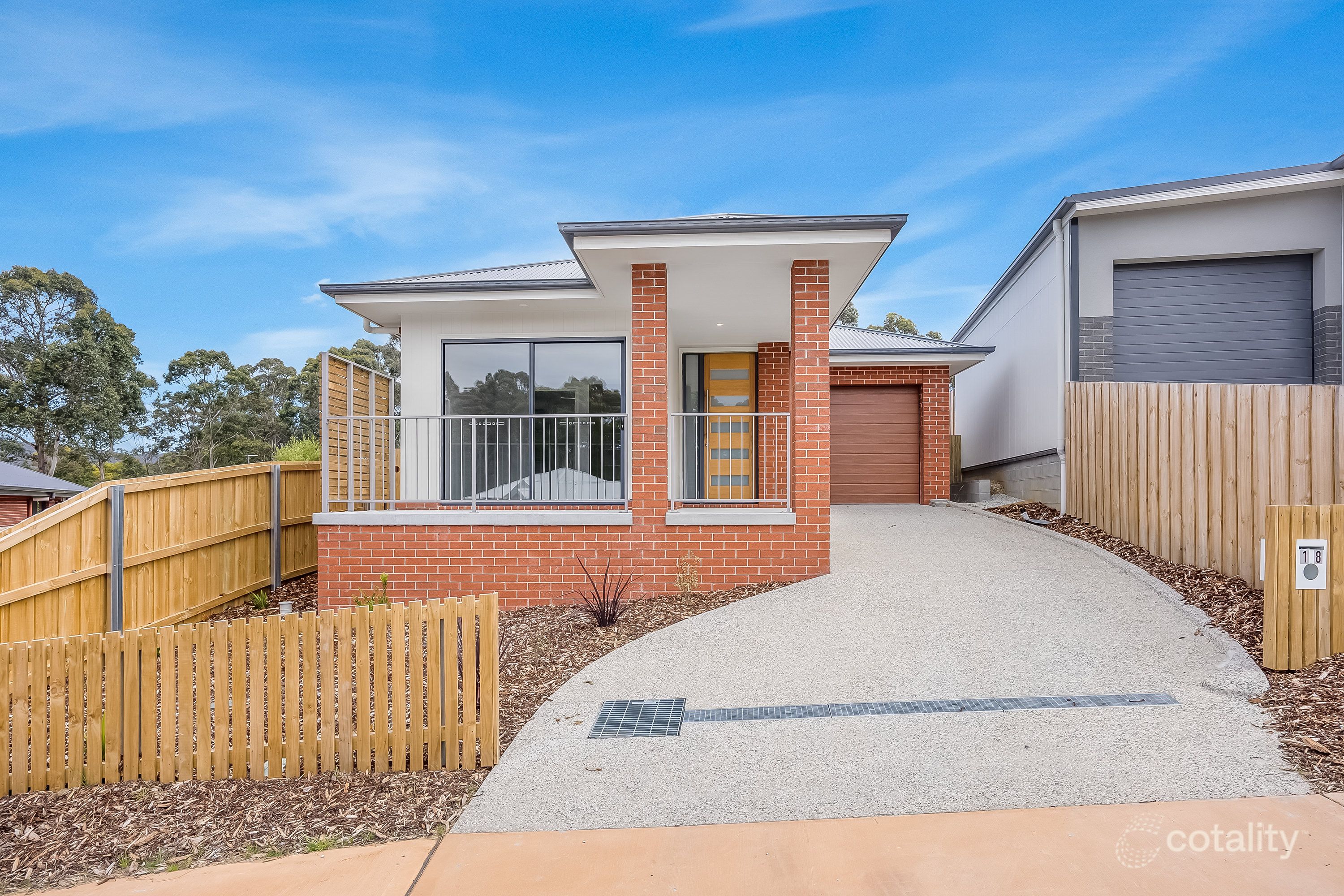 18 Eleni Ave, Kingston, TAS 7050