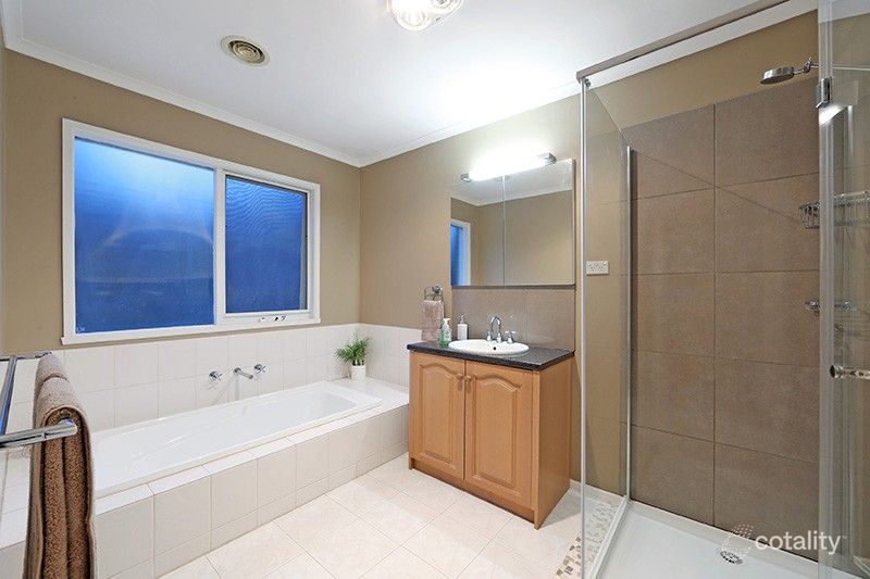 10 Minya Ct, Rowville, VIC 3178