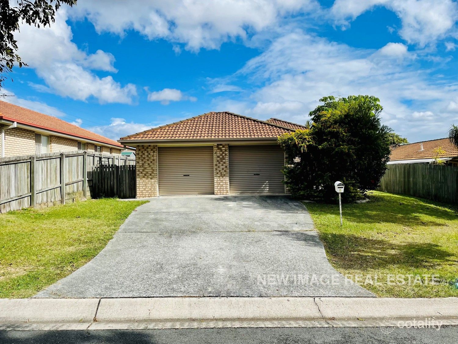 6 Woodrow Pl, Marsden, QLD 4132