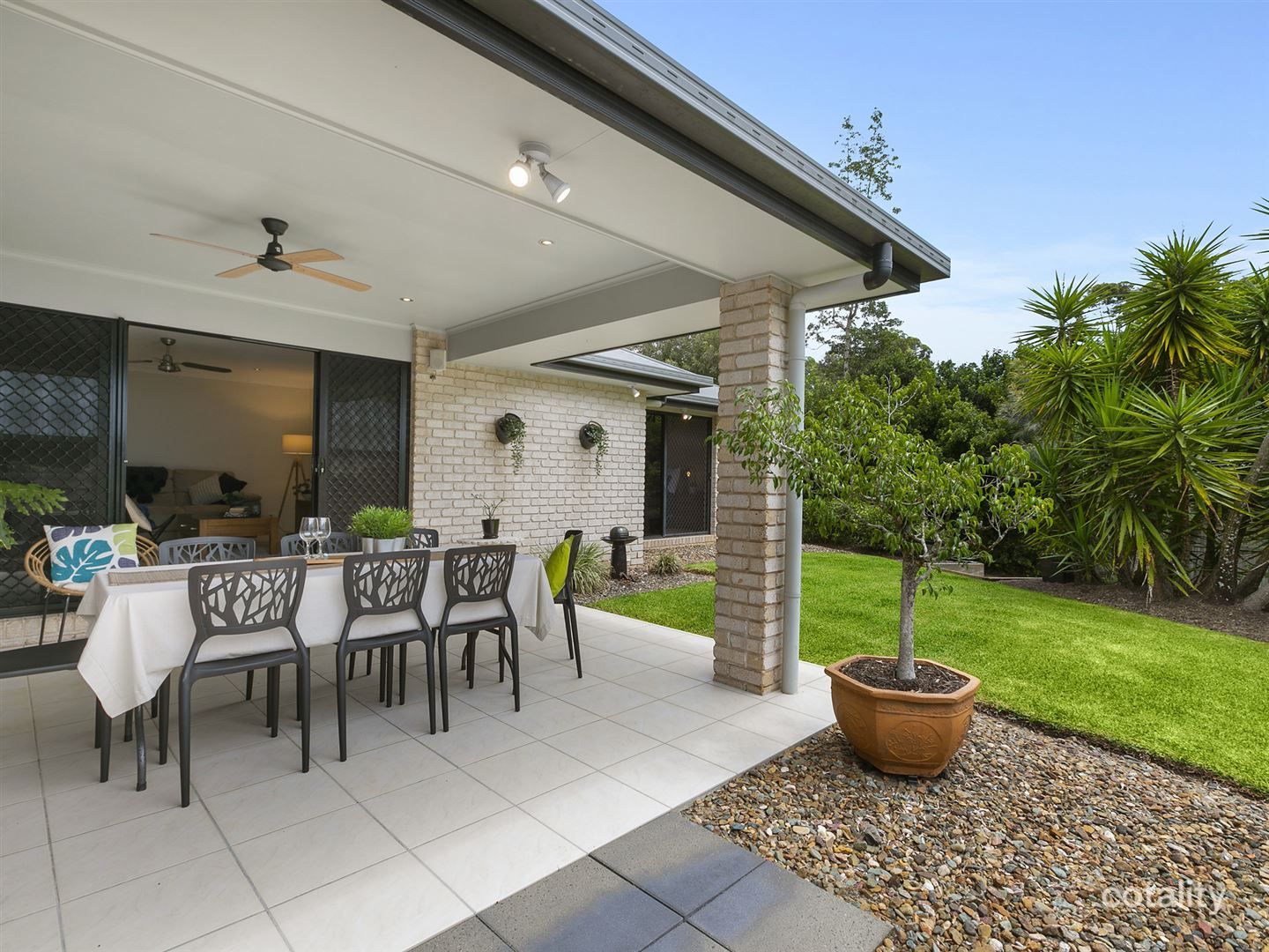 5 Rose Gum Ct, Palmwoods, QLD 4555