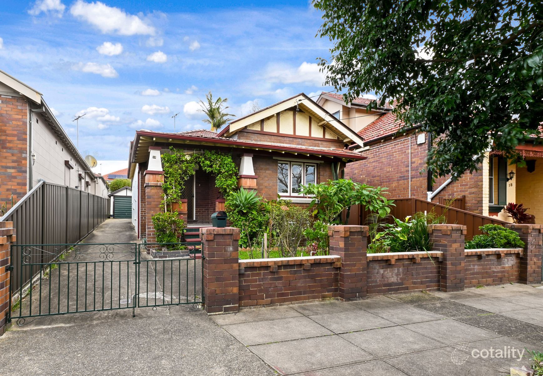 16 Greenbank St, Marrickville, NSW 2204