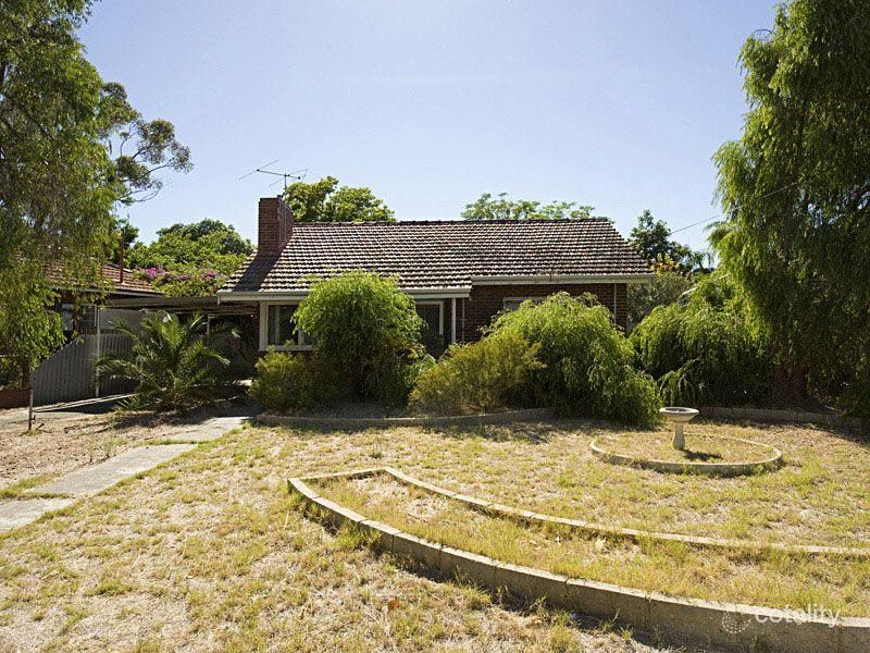 46 Upton St, St James, WA 6102