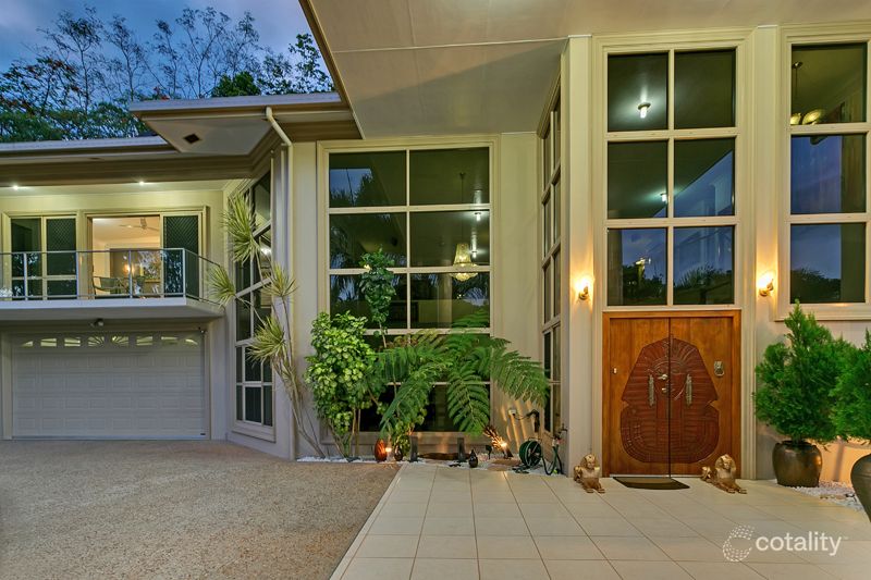 35 Chirio Dr, Redlynch, QLD 4870