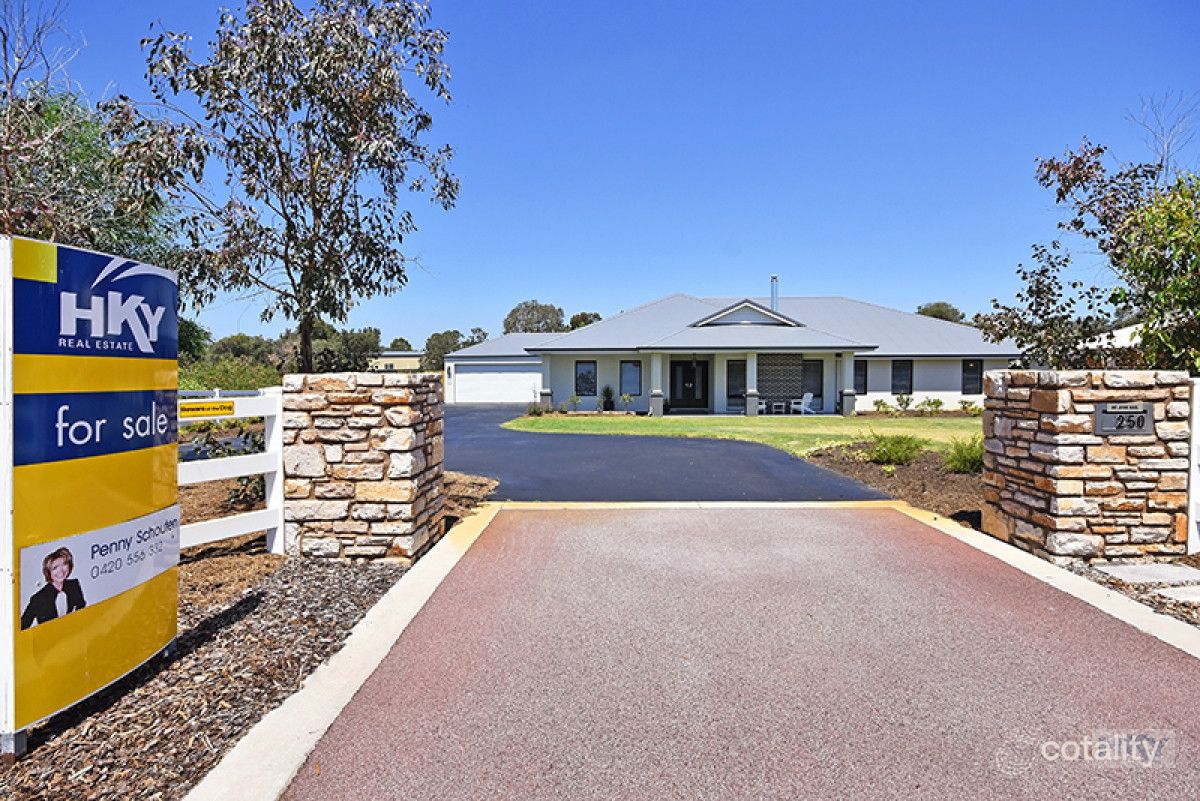 250 Banrock Dr, The Vines, WA 6069