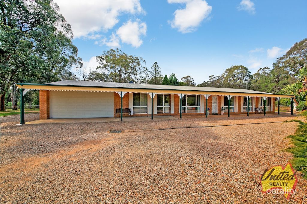 110 Binalong Rd, Belimbla Park, NSW 2570