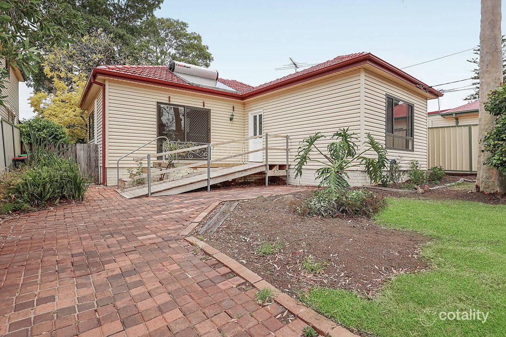 15 Prospect Rd, Peakhurst, NSW 2210