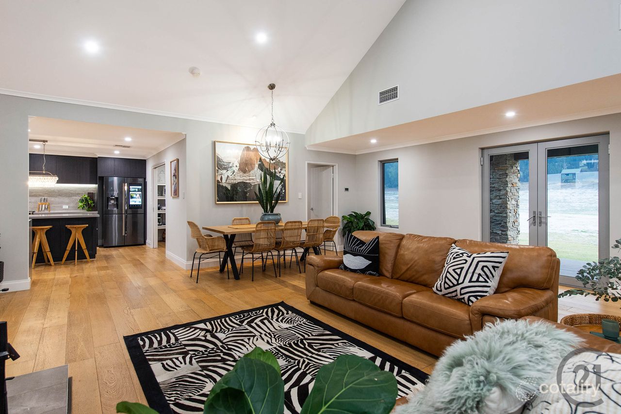 90 Stacey Rise, Lake Clifton, WA 6215