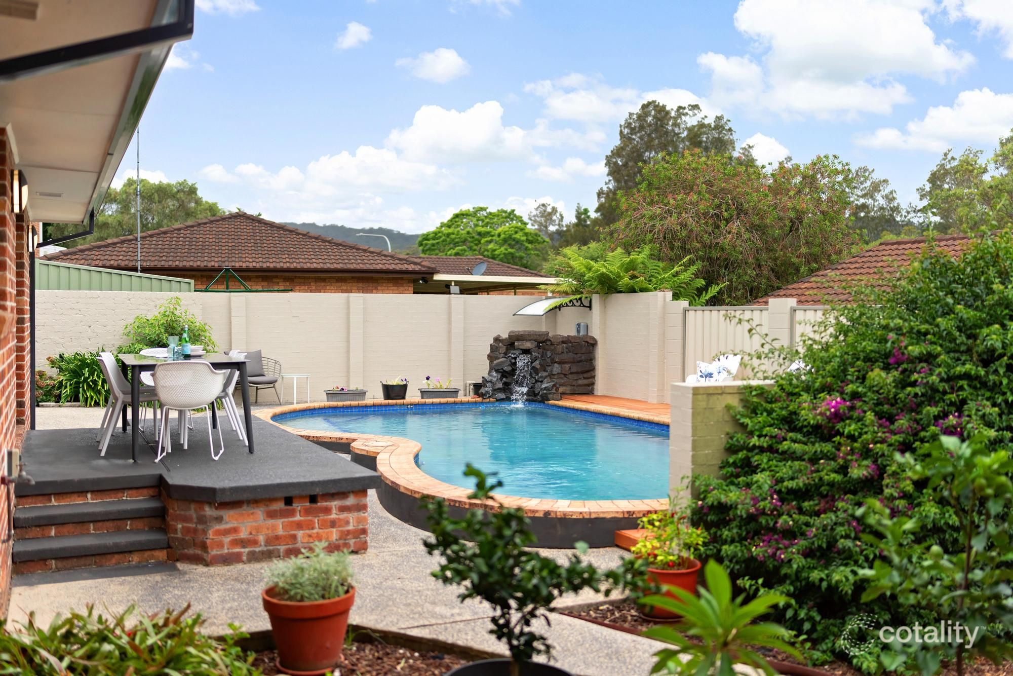 8 Dalgety Cres, Green Point, NSW 2251