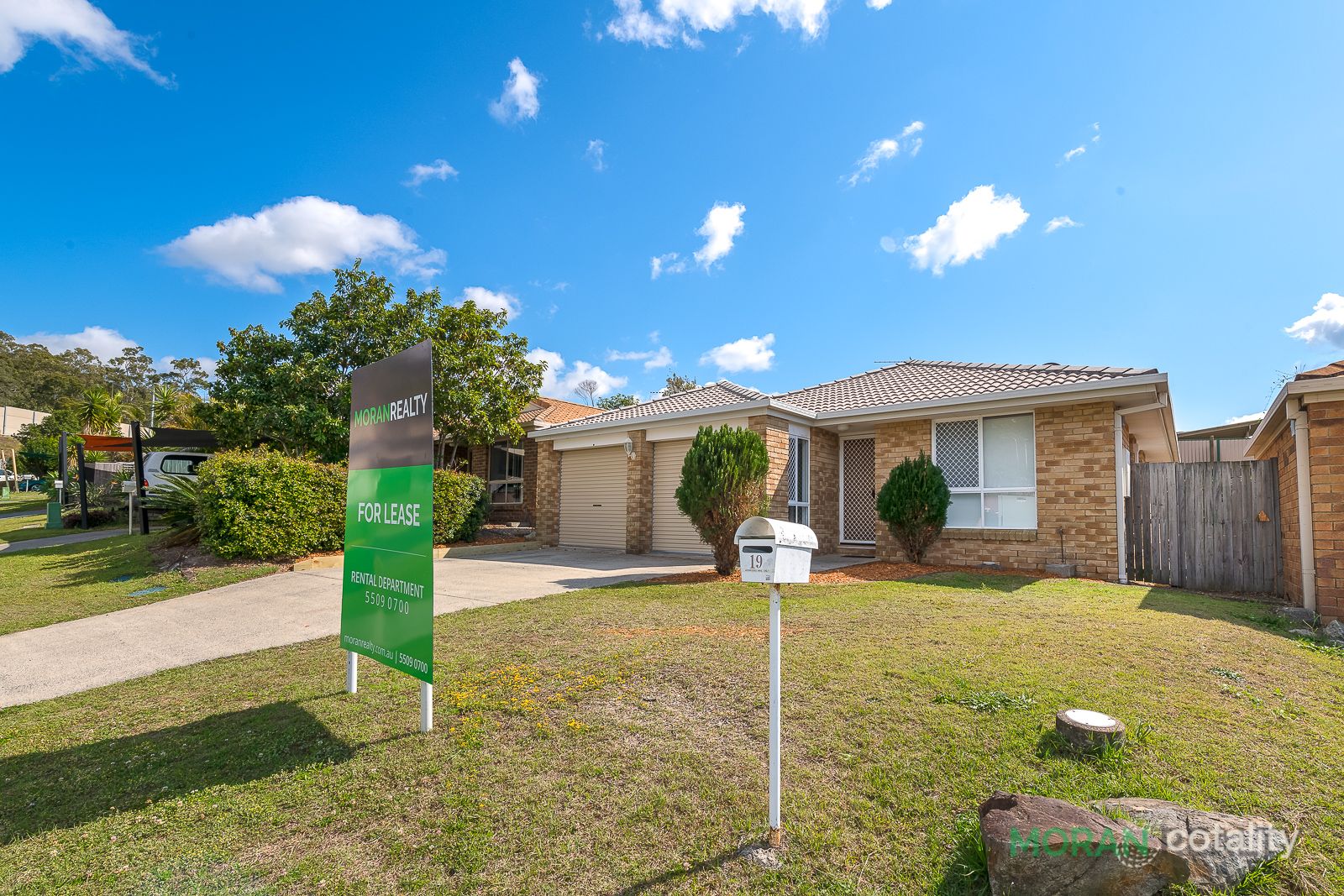 19 Fairweather Dr, Parkwood, QLD 4214