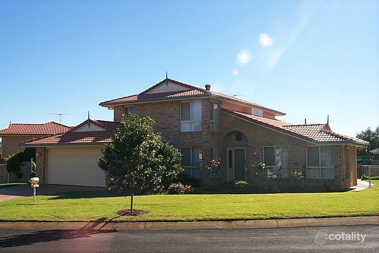 14 Wallace St, Wellington Point, QLD 4160