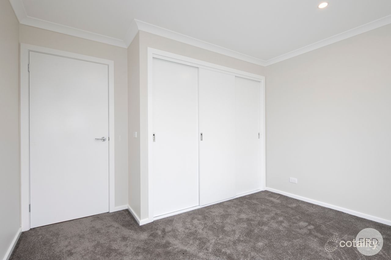 9 Aminya Ave, Delacombe, VIC 3356