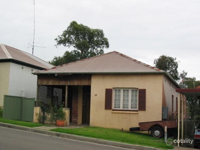 92 Woodstock St, Mayfield, NSW 2304