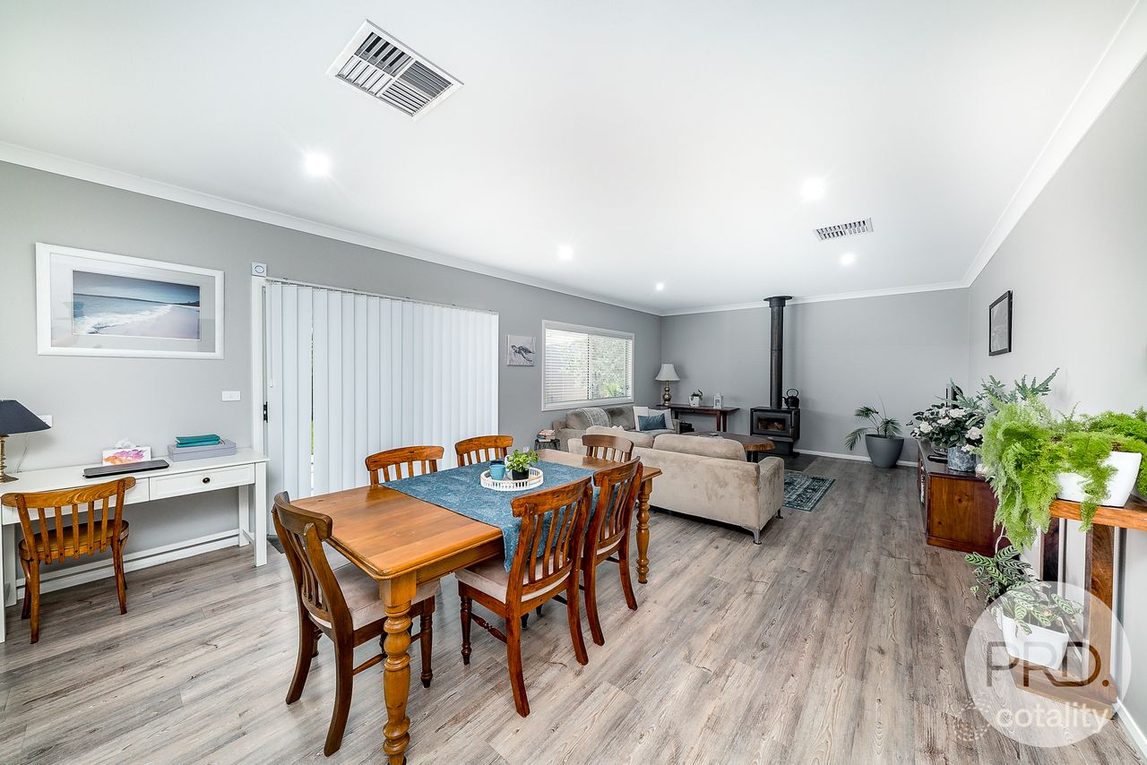 39 Paradise Dr, Gobbagombalin, NSW 2650