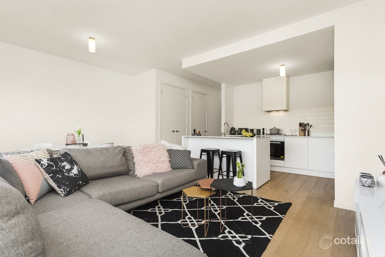 18 Mainridge Vsta, Keilor East, VIC 3033