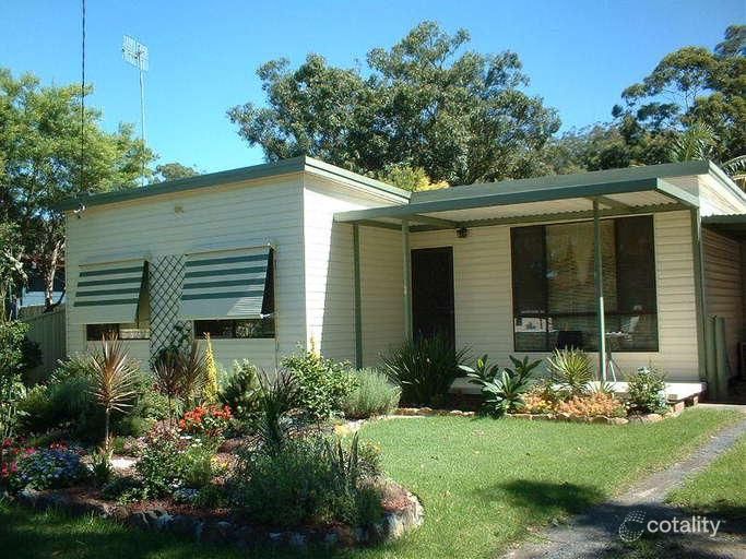 32 Marlborough Pl, Berkeley Vale, NSW 2261