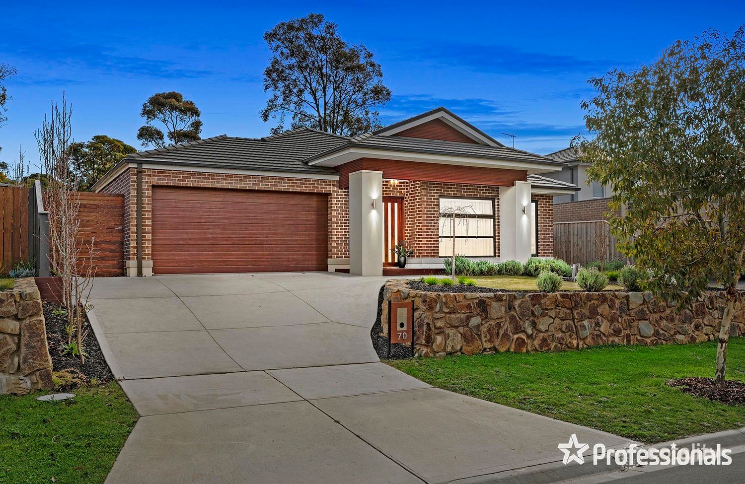 70 Locksley Rd, Chirnside Park, VIC 3116