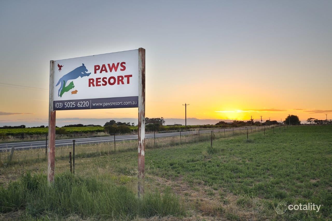 242 Oak Ave, Birdwoodton, VIC 3505