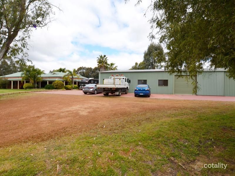 648 Rowley Rd, Oakford, WA 6121