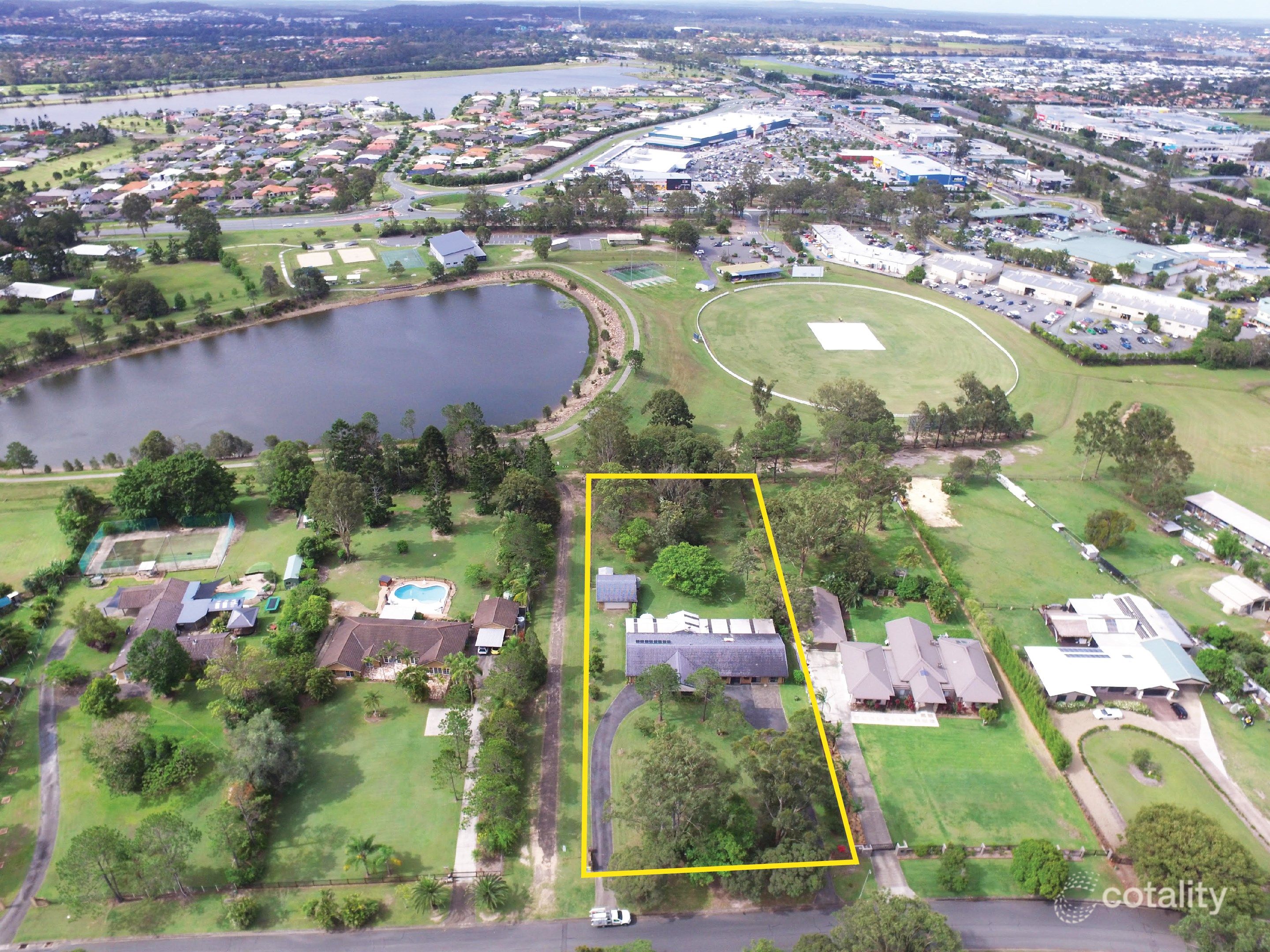 8 Oberon Way, Oxenford, QLD 4210