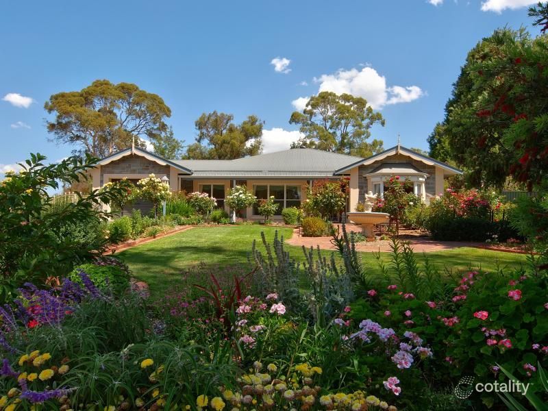 10 Jacaranda Dr, Woodside, SA 5244