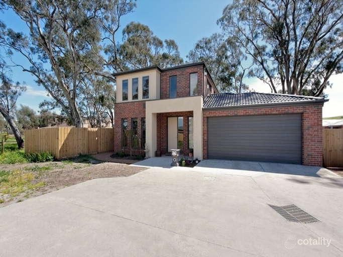 8/18 Harmony Dr, South Morang, VIC 3752