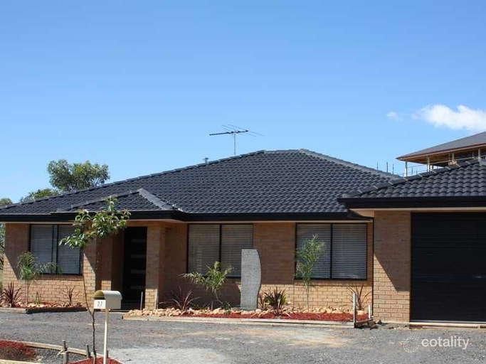 27 Lewis St, Darley, VIC 3340