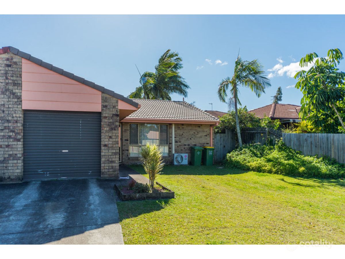 1/5 Orkney Pl, Labrador, QLD 4215