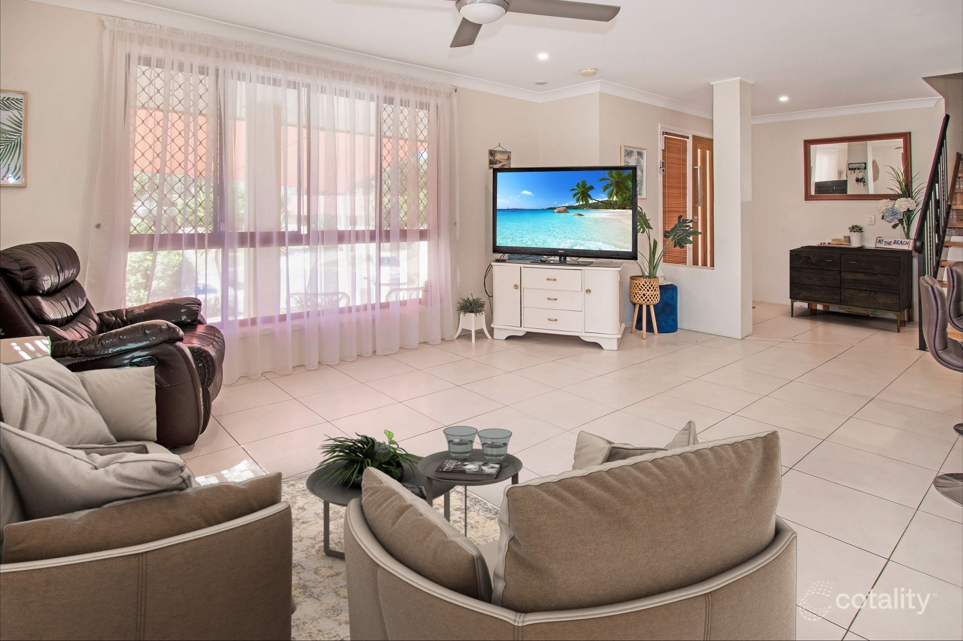 4 Coolong Ct, Ashmore, QLD 4214
