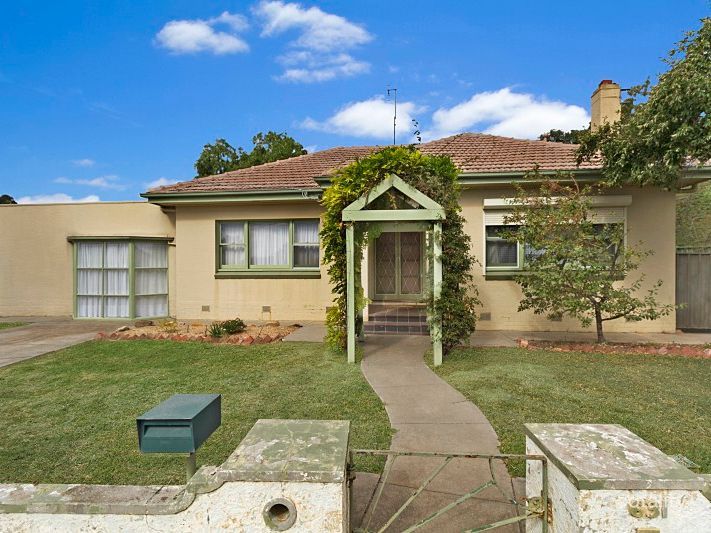 631 Hargreaves St, Golden Square, VIC 3555