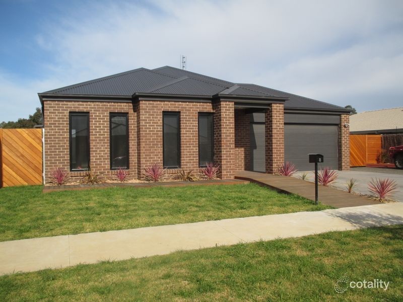 8 Cormorant Cl, Bairnsdale, VIC 3875