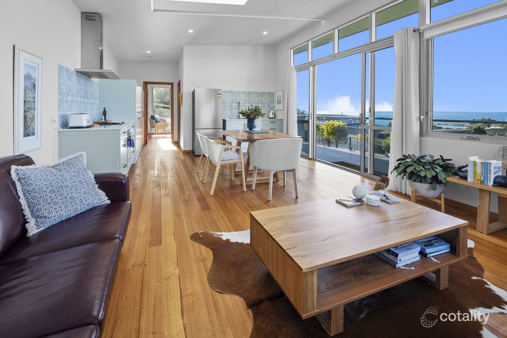 2 Seascape Ave, Bicheno, TAS 7215