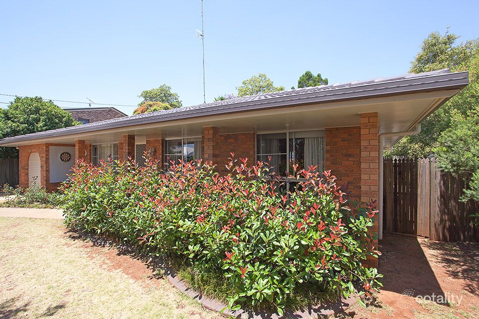 24 Gorman St, Darling Heights, QLD 4350