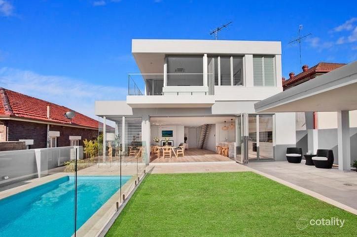 4 Edgecliffe Ave, South Coogee, NSW 2034