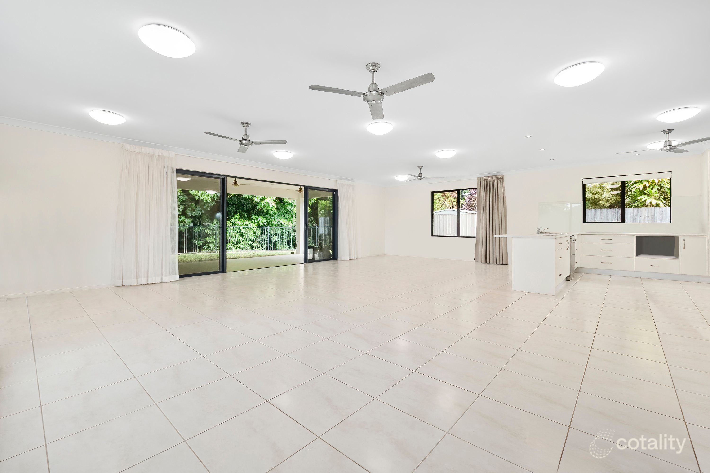 37 Flindersia St, Redlynch, QLD 4870
