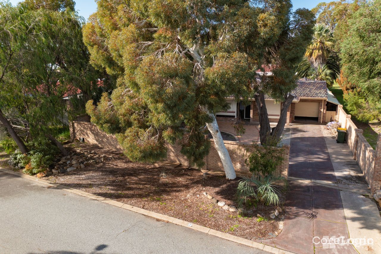 14 Balranald St, Dudley Park, WA 6210