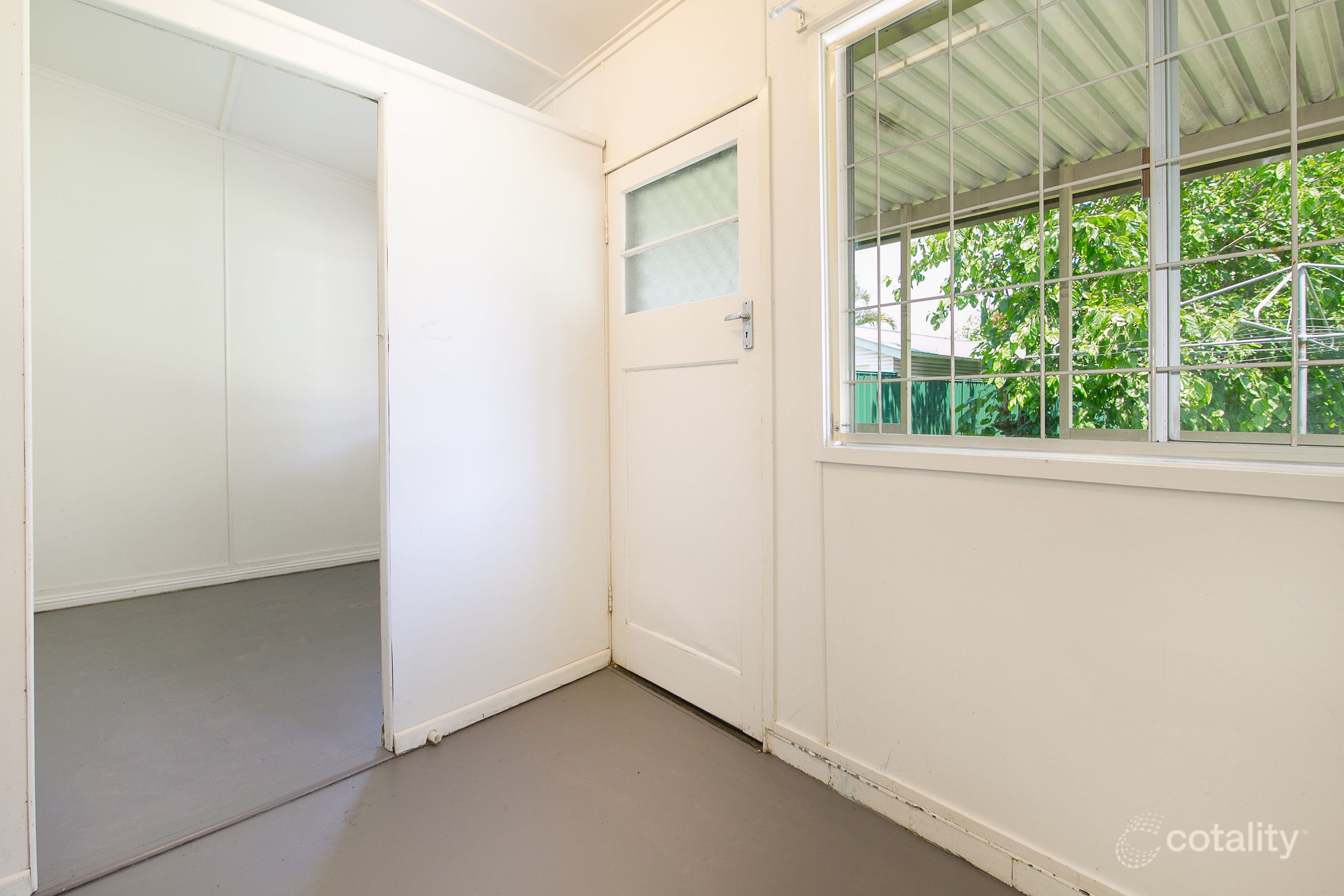 9 Spengler St, East Ipswich, QLD 4305