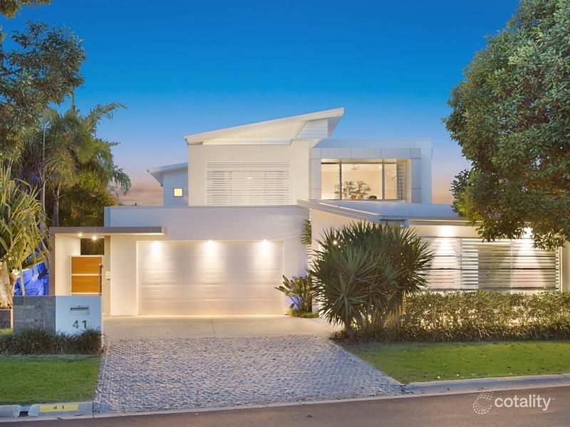 41 Conifer Cres, Broadbeach Waters, QLD 4218