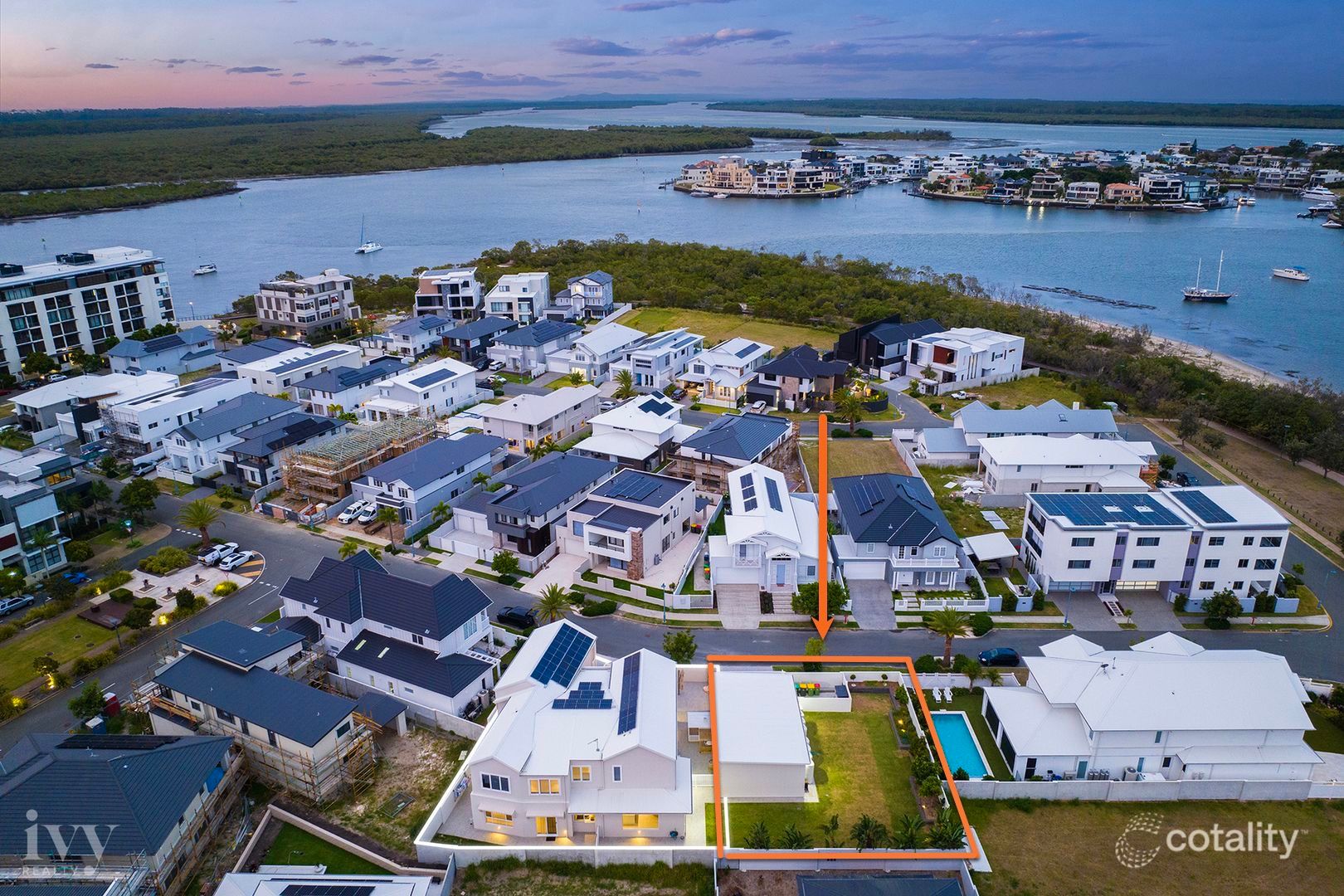 48 River Vista Way, Paradise Point, QLD 4216