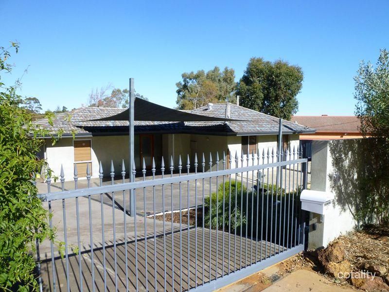 37 Collins Rd, Kalamunda, WA 6076