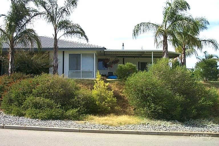 1 Roberta Rise, Mount Nasura, WA 6112