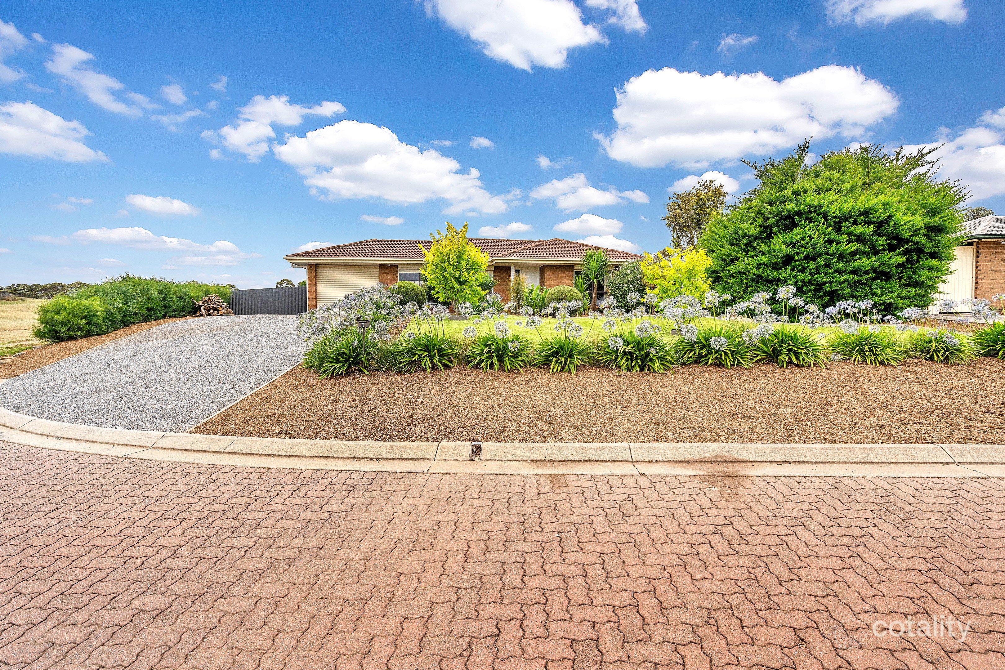 8 Otago Ct, Noarlunga Downs, SA 5168
