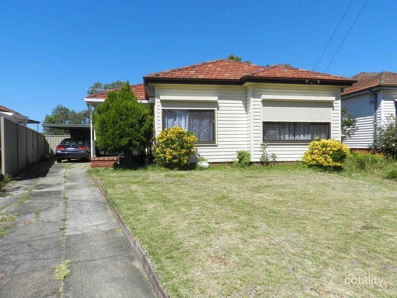 17 Cockburn Cres, Fairfield East, NSW 2165