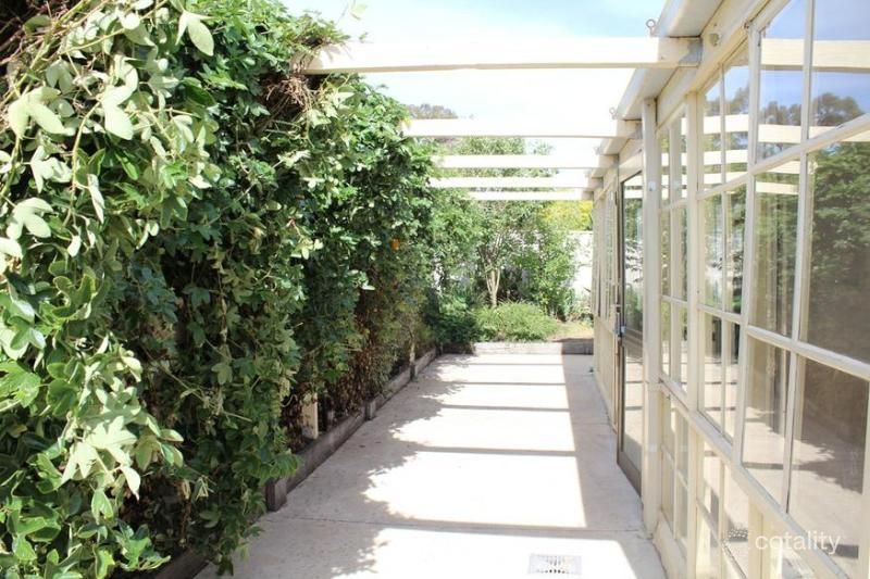 15 Green St, California Gully, VIC 3556