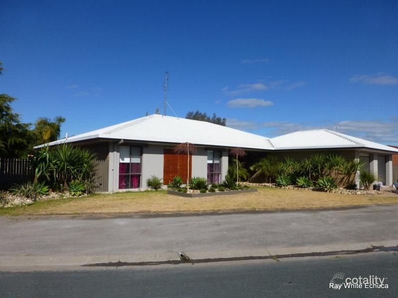 15 Pevensey Pl, Echuca, VIC 3564