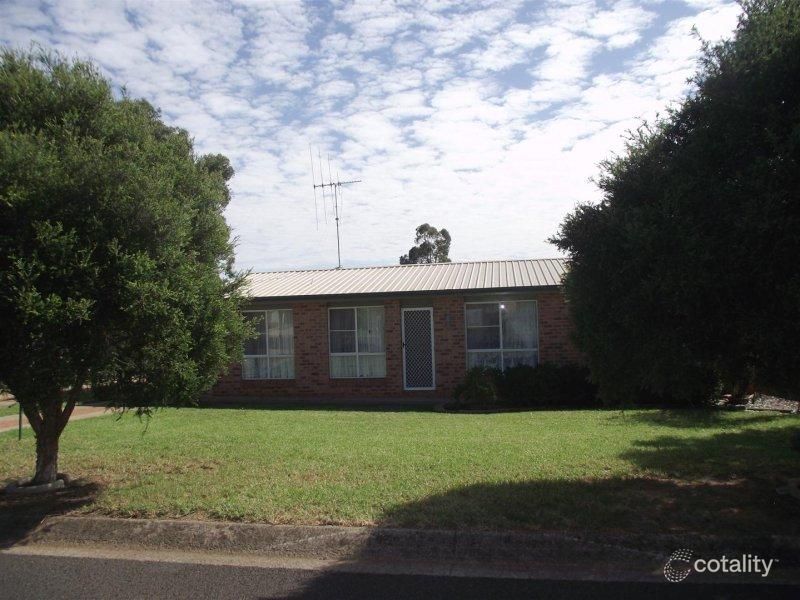 16 George Field Dr, Parkes, NSW 2870