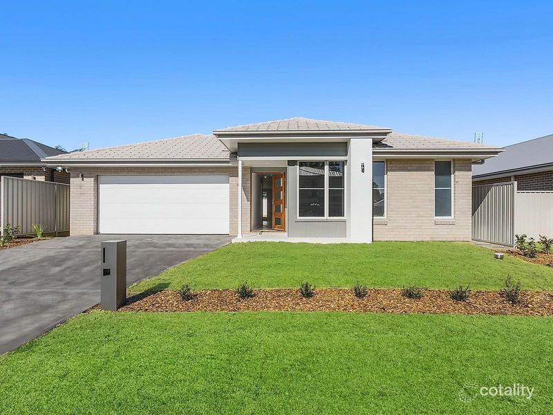 52 Settlers Rd, Wadalba, NSW 2259