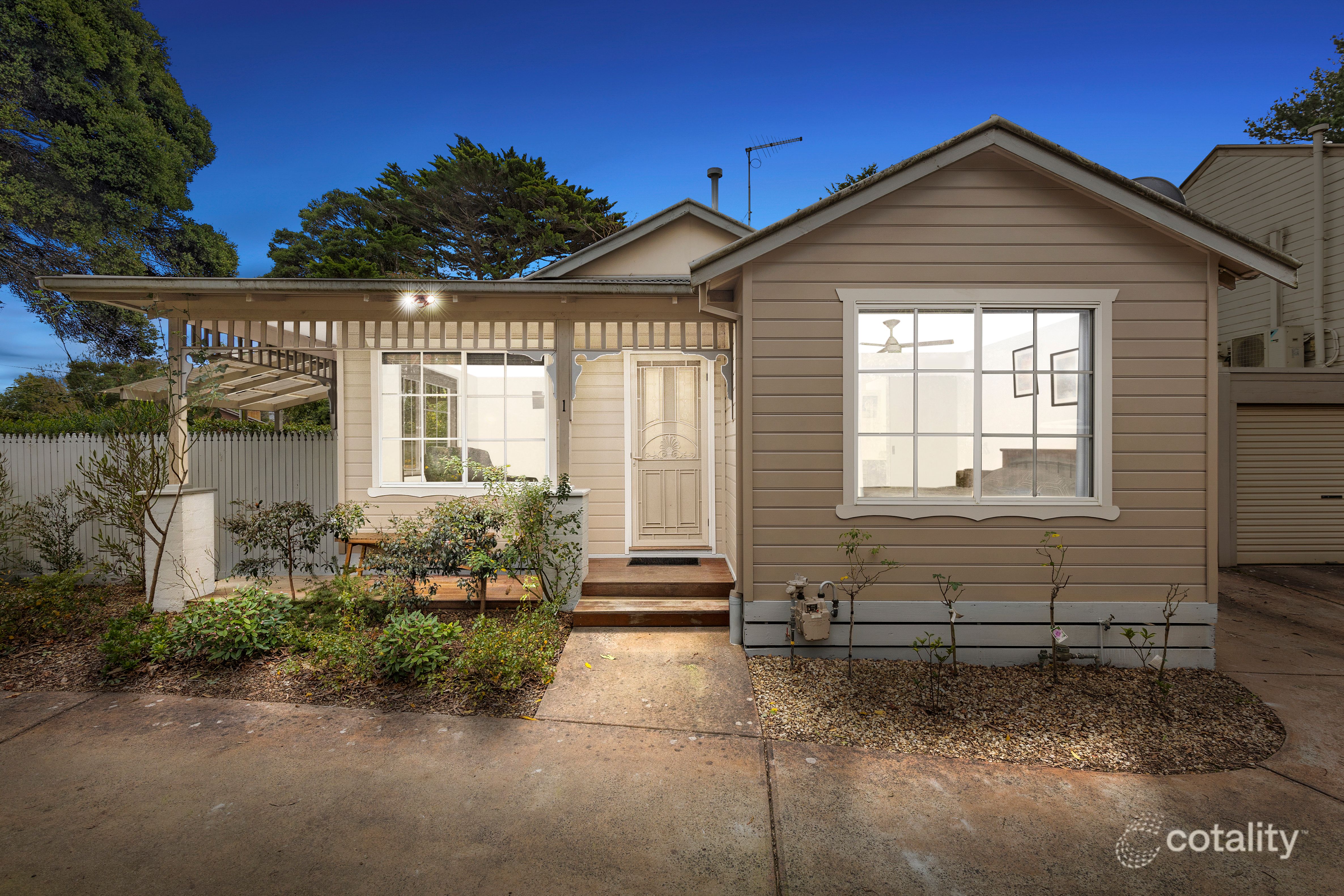 1/16 White Ave, Bayswater North, VIC 3153