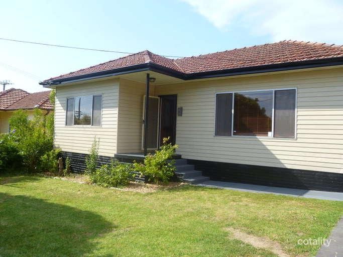 97 Anzac Ave, Engadine, NSW 2233